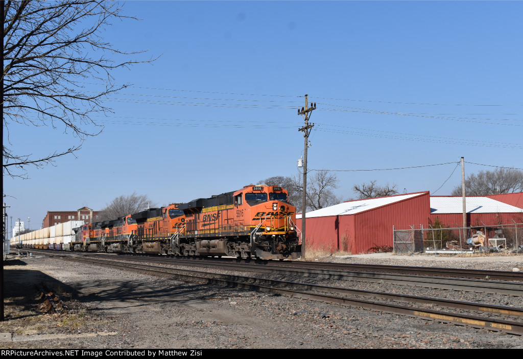 BNSF 5916 3773 1061 996 4704